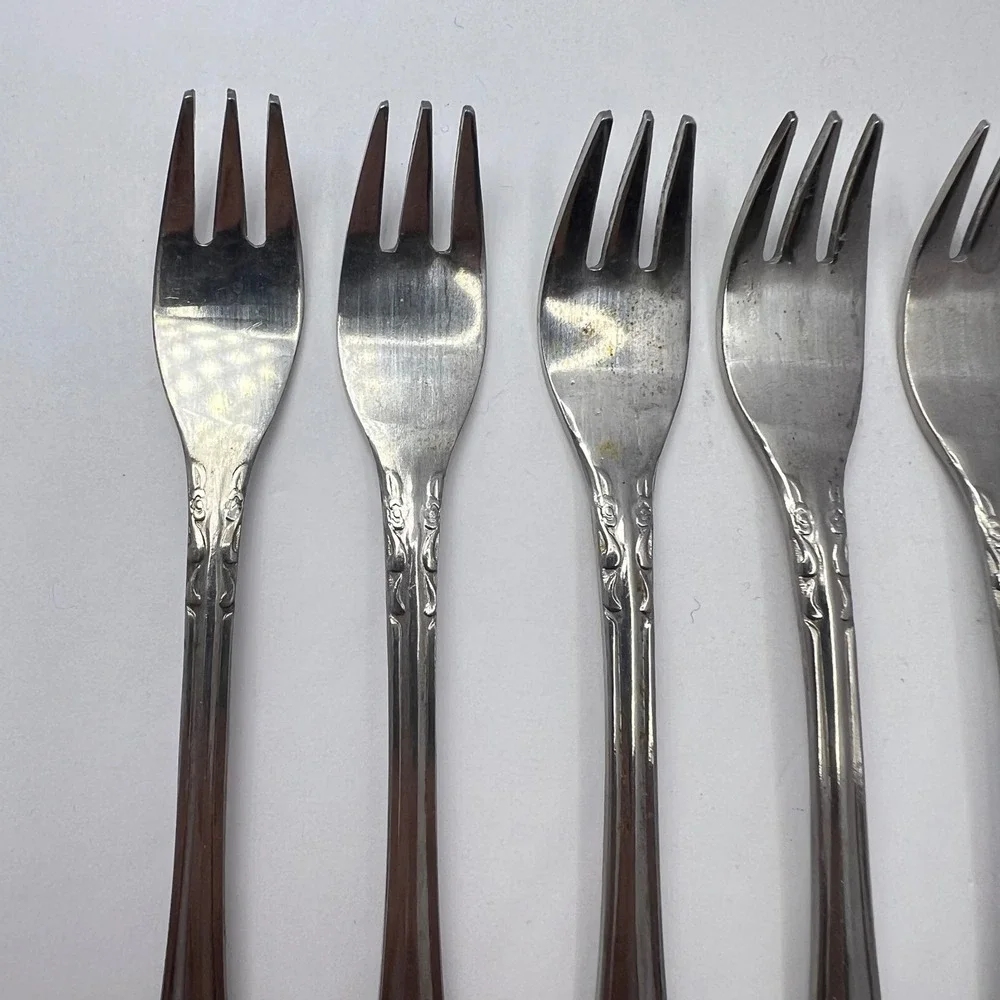 Oneida Northland Stainless Steel Seafood Forks 7 Royal Ballad Vtg 70s Cocktail